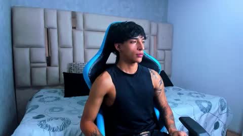 Snapshot of croy_myer chatting on 03.03.26 Croy online show from 03.03.26