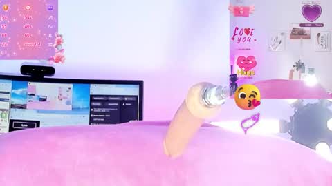 Mia online show from 11.29.25