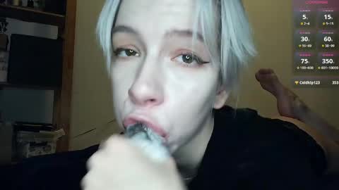 Snapshot of cruellagoth chatting on 05.01.26 Cruella online show from 05.01.26