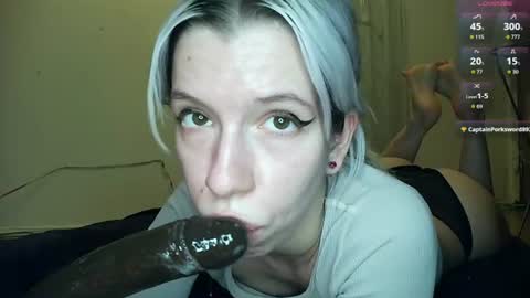 Snapshot of cruellagoth chatting on 07.03.26 Cruella online show from 07.03.26