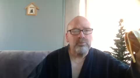 Snapshot of cruising_guy chatting on 10.10.25 fun guy online show from 10.10.25