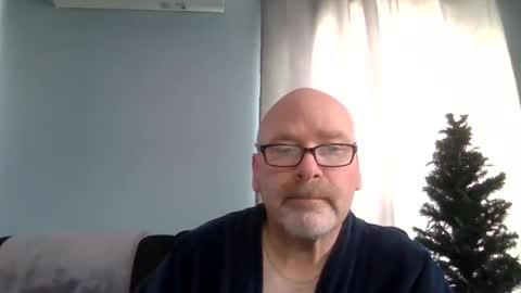 Snapshot of cruising_guy chatting on 05.25.26 fun guy online show from 05.25.26