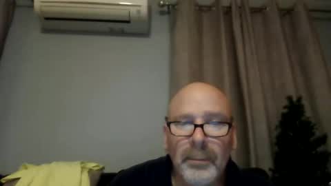Snapshot of cruising_guy chatting on 05.31.26 fun guy online show from 05.31.26