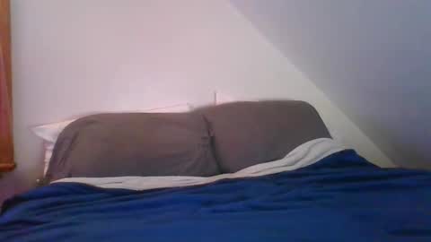 Snapshot of crush380 chatting on 12.18.25 Crush380 online show from 12.18.25