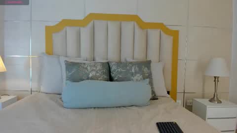 Crystal Rose  online show from 02.11.26