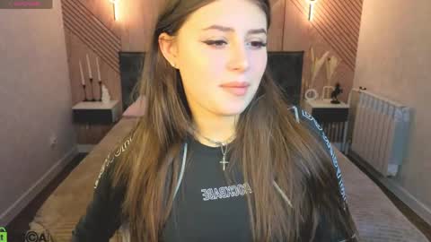 Snapshot of crystal__lacee chatting on 05.17.26 Crystal Lacee online show from 05.17.26