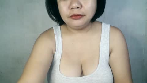 Snapshot of crystal_april chatting on 01.20.25 Crys online show from 01.20.25