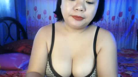 Snapshot of crystal_april chatting on 01.24.25 Crys online show from 01.24.25