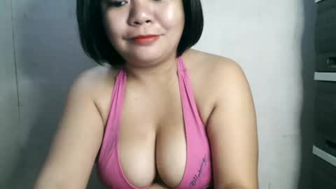 Snapshot of crystal_april chatting on 02.05.25 Crys online show from 02.05.25