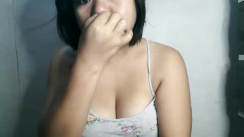 Snapshot of crystal_april chatting on 02.14.25 Crys online show from 02.14.25