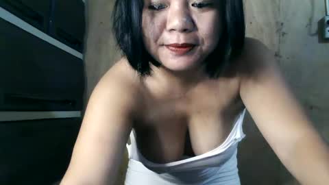 Snapshot of crystal_april chatting on 02.18.25 Crys online show from 02.18.25