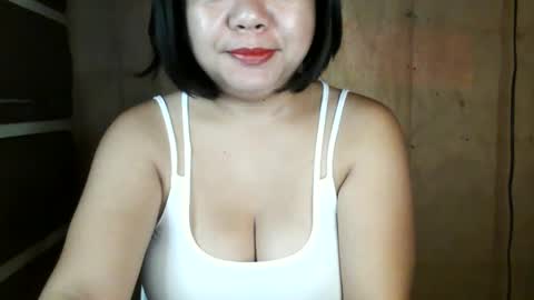 Snapshot of crystal_april chatting on 02.18.25 Crys online show from 02.18.25