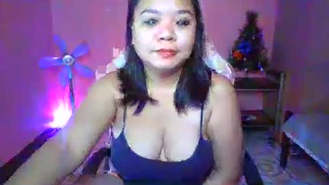 Snapshot of crystal_april chatting on 09.19.25 Crys online show from 09.19.25