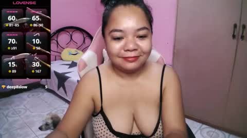 Snapshot of crystal_april chatting on 09.21.25 Crys online show from 09.21.25