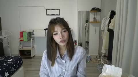 Crystal lee online show from 06.10.26