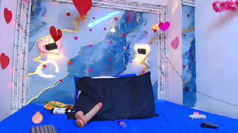 Snapshot of crystal_love08 chatting on 02.02.26 crystal online show from 02.02.26