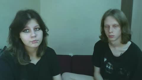 Snapshot of crystal_porn_love chatting on 11.15.25 Crystal and Marcl online show from 11.15.25