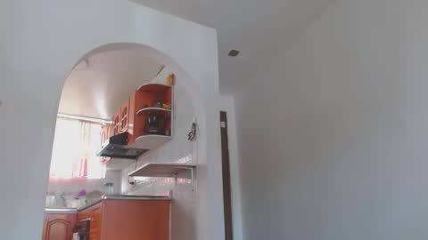 Crystal Blaze online show from 12.04.25