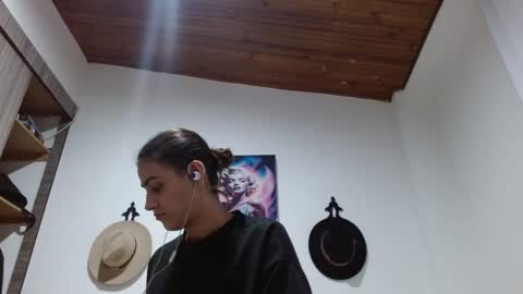 Crystal Blaze online show from 02.19.26