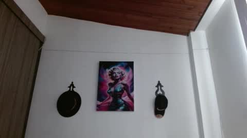 Crystal Blaze online show from 04.02.26