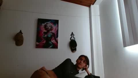 Crystal Blaze online show from 04.14.26