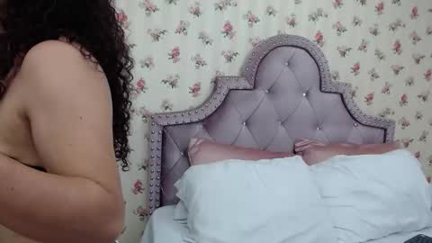 Milf Latina online show from 03.19.26