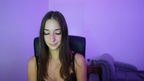 Snapshot of crystalbrunette18 chatting on 06.14.26 Crystalbrunette18 online show from 06.14.26