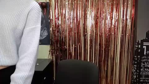 Stella online show from 02.05.25