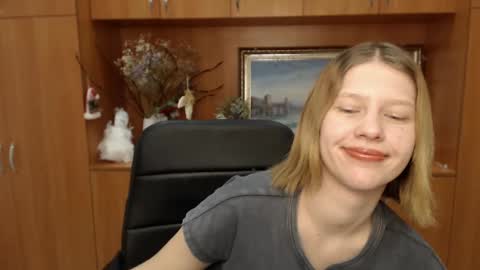 Stella online show from 02.09.25