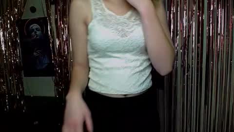 Stella online show from 11.22.25