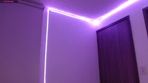 Olivia  online show from 01.11.25