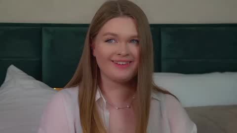 Crystal online show from 04.23.26