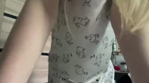 Snapshot of crystalstipp chatting on 07.14.26 crystalstipp online show from 07.14.26