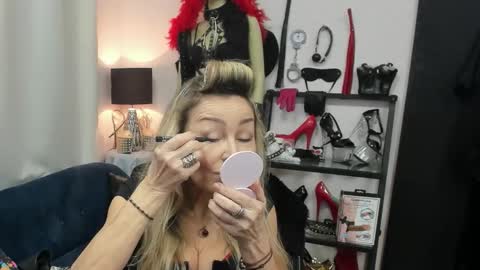 CrystalHotty online show from 03.23.26