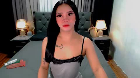 Snapshot of crytastal_lust1212 chatting on 06.19.26 bea takashi online show from 06.19.26