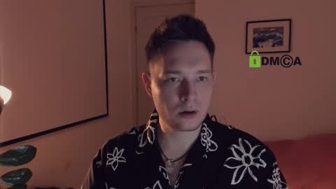 Snapshot of csavie chatting on 11.21.25 buddy online show from 11.21.25