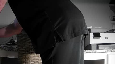 Snapshot of cuban2_slut chatting on 12.02.25 Cubantoo online show from 12.02.25