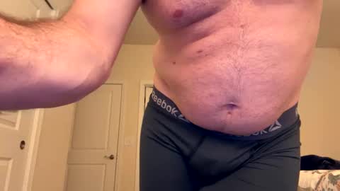 Snapshot of cuban2_slut chatting on 12.17.25 Cubantoo online show from 12.17.25