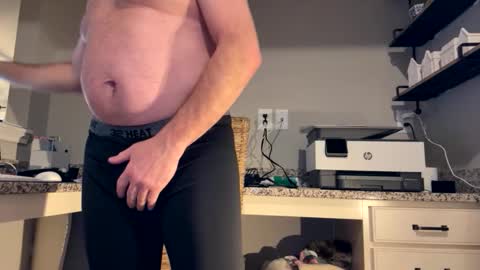 Snapshot of cuban2_slut chatting on 02.04.26 Cubantoo online show from 02.04.26