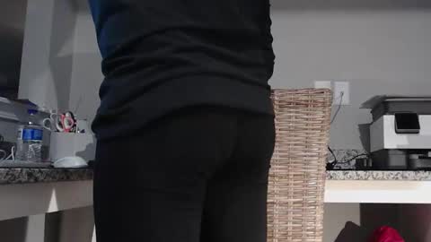 Snapshot of cuban2_slut chatting on 02.23.26 Cubantoo online show from 02.23.26