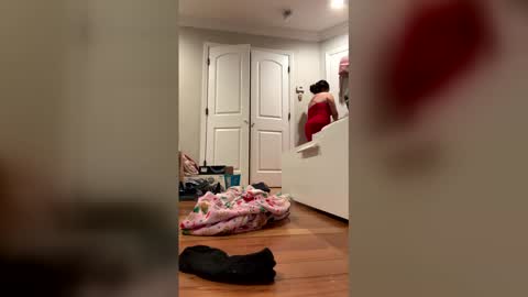 Thick Cuban Laz online show from 02.22.26