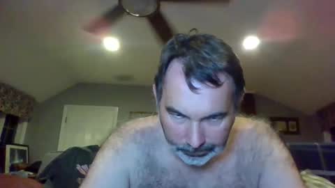 Snapshot of cuck_pig chatting on 06.12.26 cuck_pig online show from 06.12.26