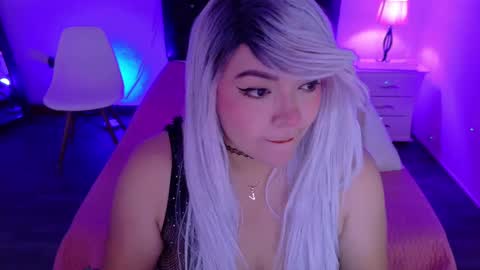 Snapshot of cuckoldlover69_ chatting on 02.14.25 cuckoldlover69_ online show from 02.14.25