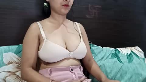 cuddlemuffins online show from 04.01.26