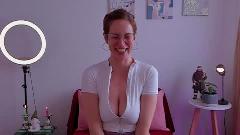 Leonela online show from 12.07.24