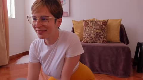 Leonela online show from 02.18.25