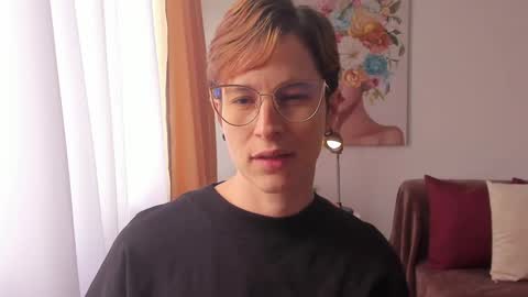 Leonela online show from 03.10.25