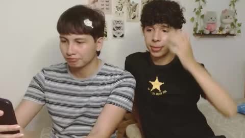 Snapshot of cuddly_and_jinx chatting on 03.01.26 cuddly_and_jinx online show from 03.01.26