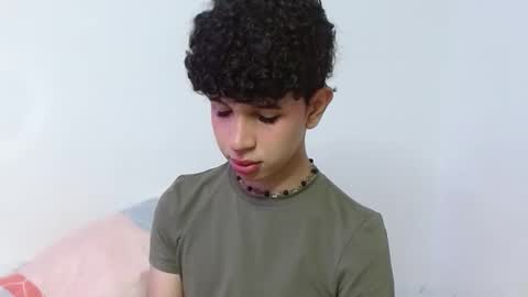 Cuddly online show from 09.21.25