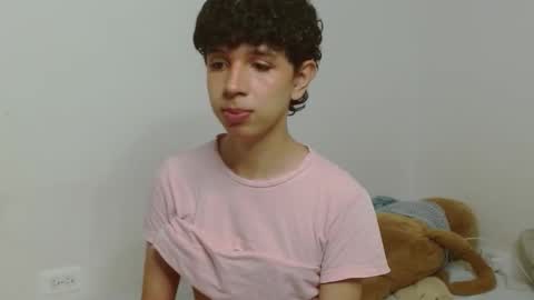 Cuddly online show from 02.04.26